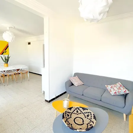La Cigale Du Port Apartment *